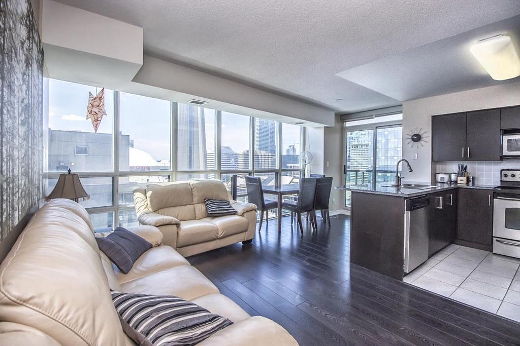 Napa Furnished Suites At Cn Tower & Maple Leaf Square Toronto Camera foto
