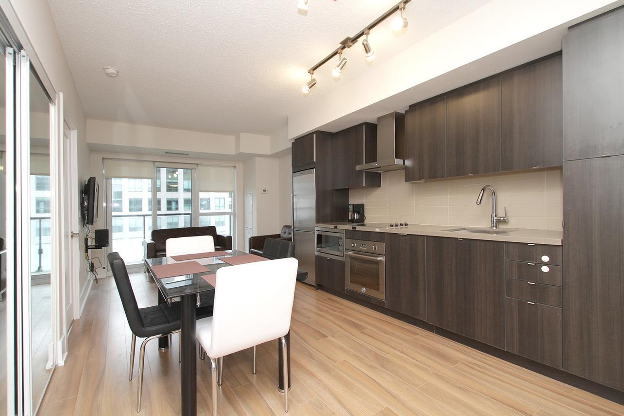 Napa Furnished Suites At Cn Tower & Maple Leaf Square Toronto Esterno foto