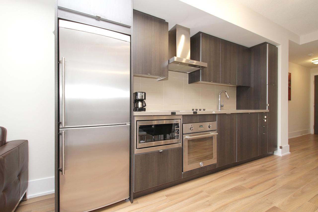 Napa Furnished Suites At Cn Tower & Maple Leaf Square Toronto Esterno foto