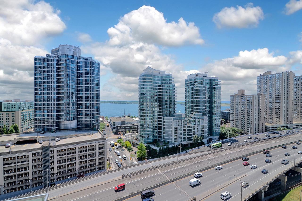 Napa Furnished Suites At Cn Tower & Maple Leaf Square Toronto Esterno foto