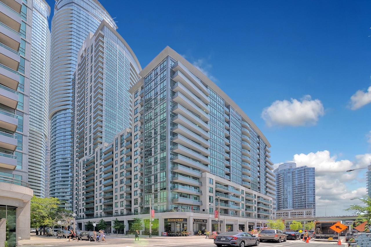 Napa Furnished Suites At Cn Tower & Maple Leaf Square Toronto Esterno foto
