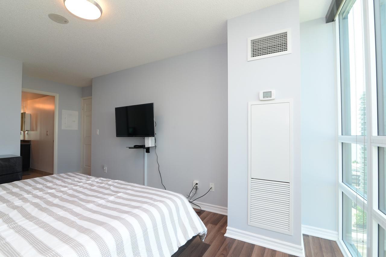Napa Furnished Suites At Cn Tower & Maple Leaf Square Toronto Esterno foto