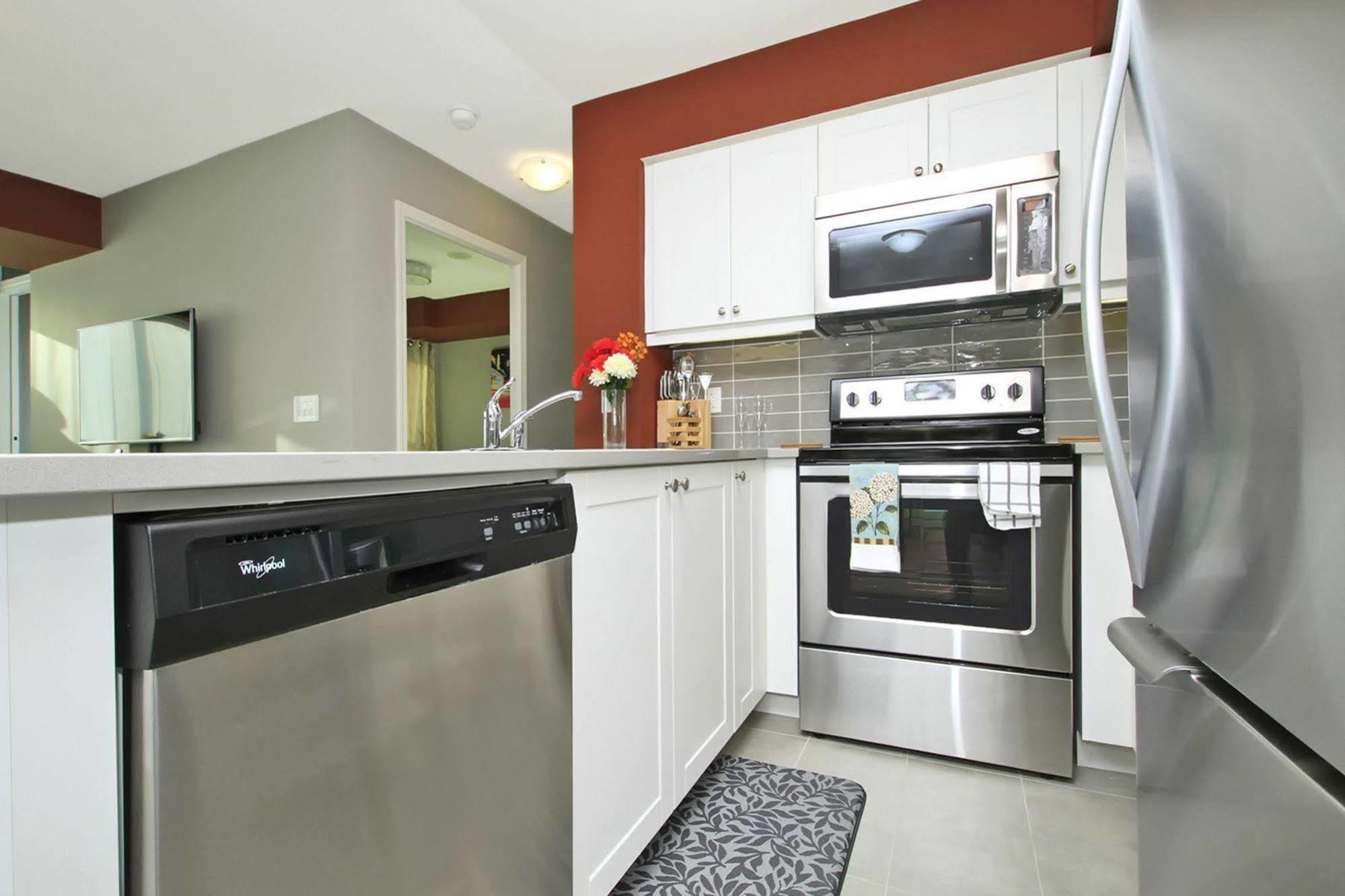 Napa Furnished Suites At Cn Tower & Maple Leaf Square Toronto Esterno foto