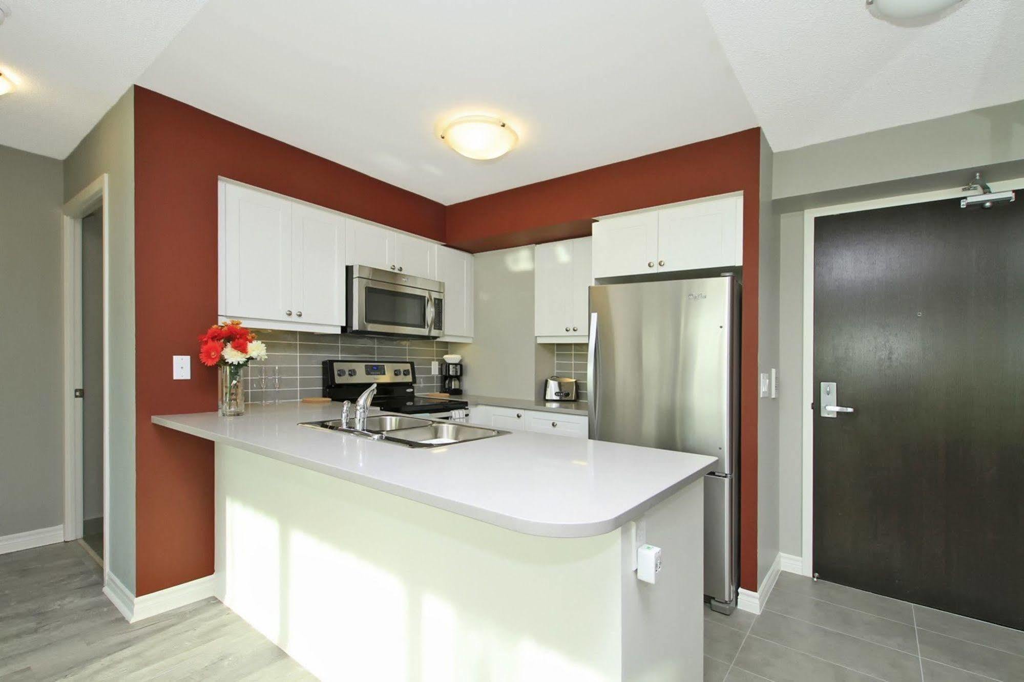 Napa Furnished Suites At Cn Tower & Maple Leaf Square Toronto Esterno foto