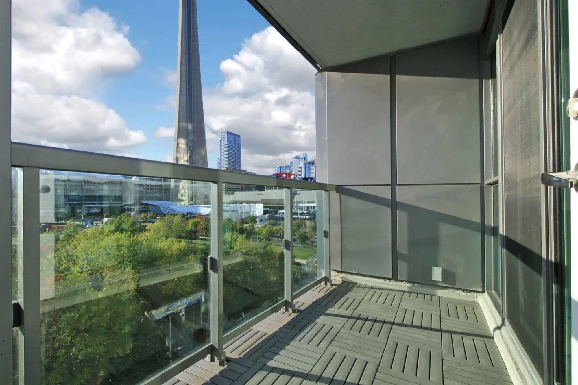 Napa Furnished Suites At Cn Tower & Maple Leaf Square Toronto Esterno foto