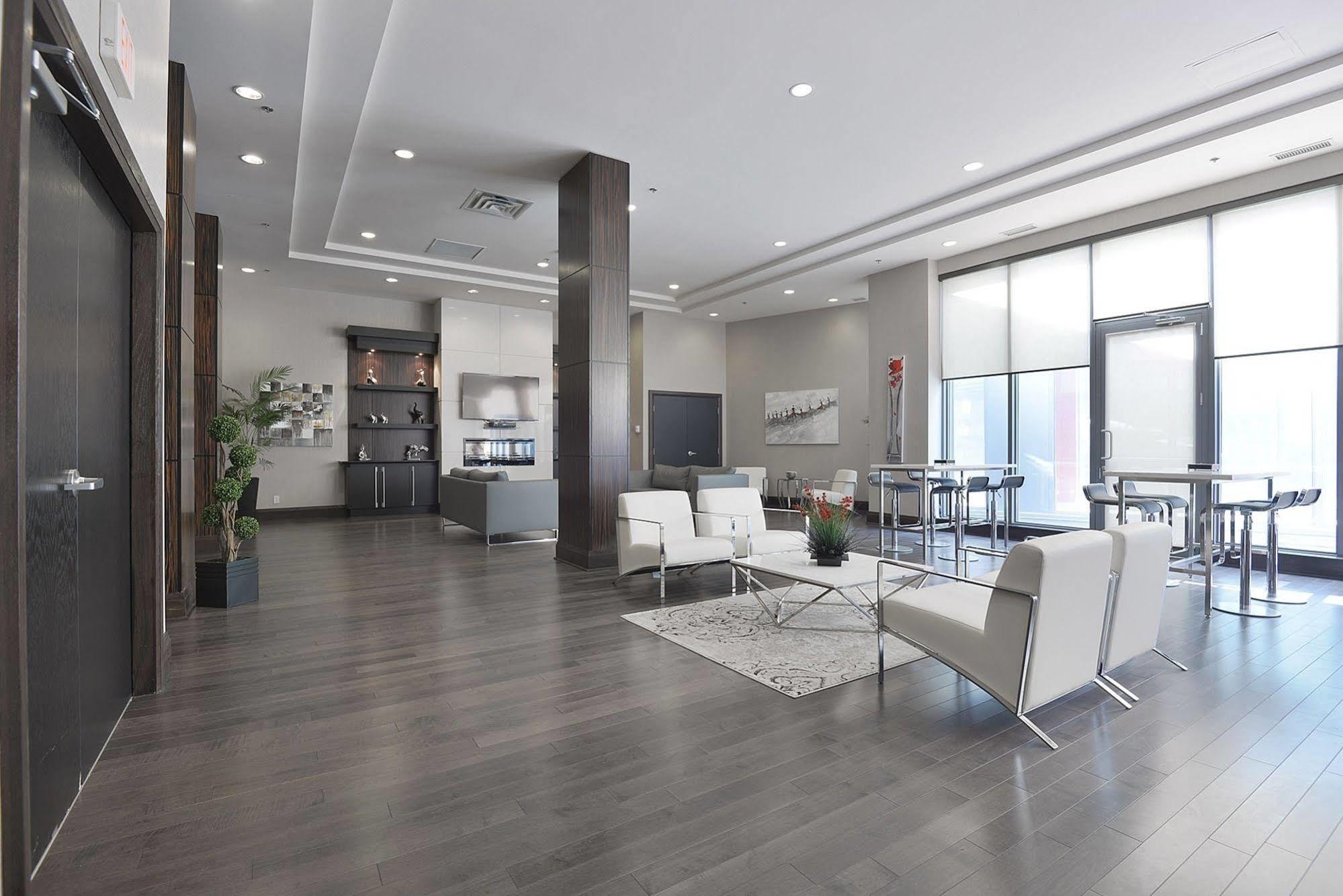 Napa Furnished Suites At Cn Tower & Maple Leaf Square Toronto Esterno foto